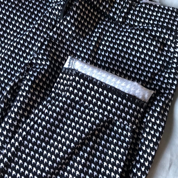 Old navy pixie pants mid rise ankle length - Picture 5 of 5